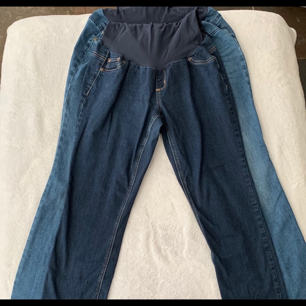 Maternity jeans (2 pairs)